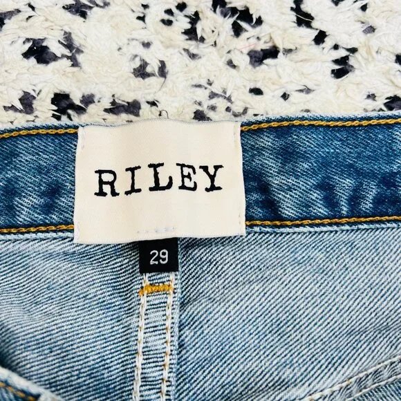 ❤️ Riley Vintage Levis re-done cut off highrise shorts, Size 29 H45 - Picture 8 of 11
